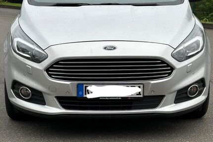 Ford S-Max 182.000 km 10.600 &euro; Remscheid 42853