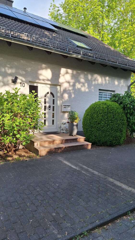 Haus zum Kaufen in Solingen-Höhscheid 549.000 € 170 m²
