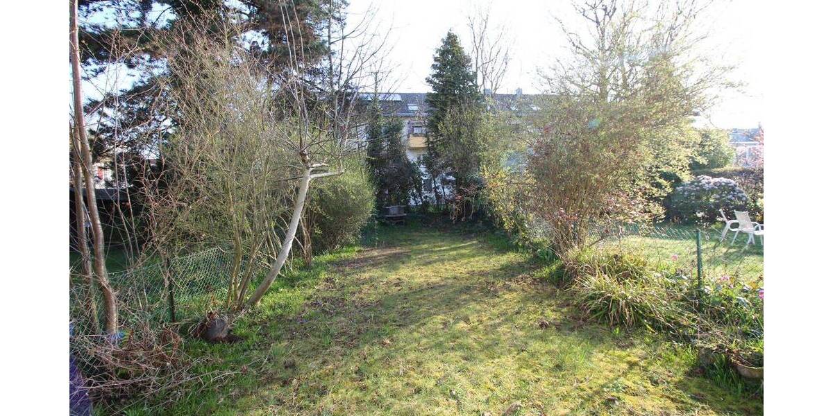 Reihenmittelhaus Düsseldorf Stockum - 4 Zimmer, 106 m&sup2;, 700.000&euro; | Angebot:26105538