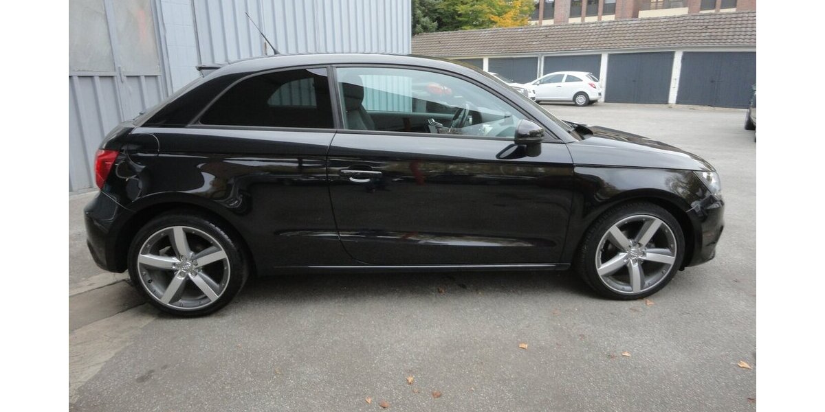 Audi A1 ambition 1,2 TFSI Klimaautom.SHZ PDC Alu17 105.000 km 7.390 &euro; Neuss 41462
