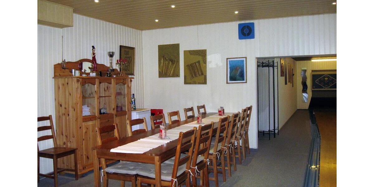 Einmalige Gelegenheit in Remscheid Wohnhaus mit Restaurant 13 zimmer