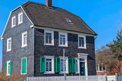 Haus Remscheid Reinshagen - 5 Zimmer, 133 m&sup2;, 280.000&euro; | Angebot:24781858