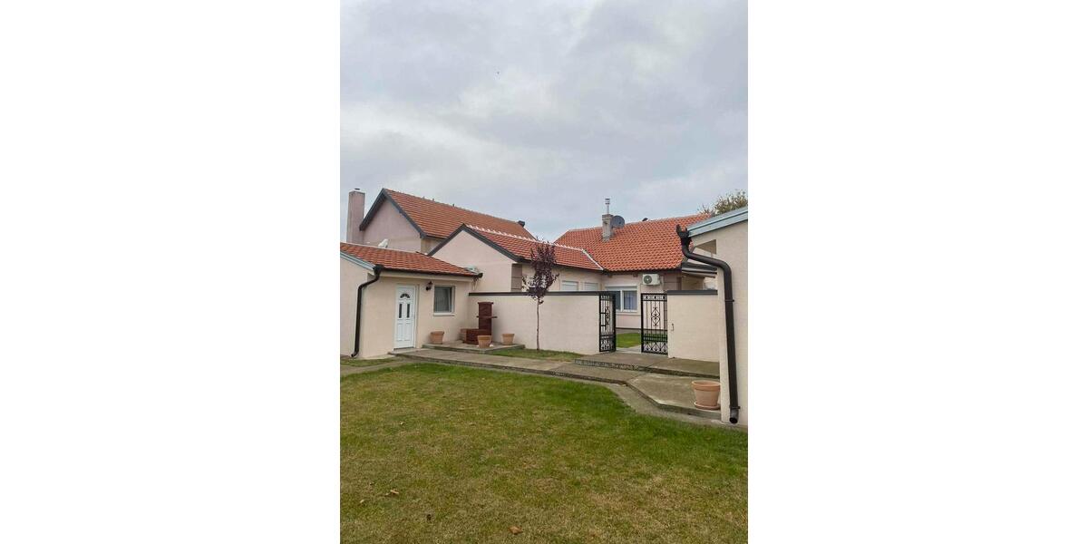 Einfamilienhaus Neuss Holzheim - 5 Zimmer, 1.400 m&sup2;, 189.000&euro; | Angebot:27426545
