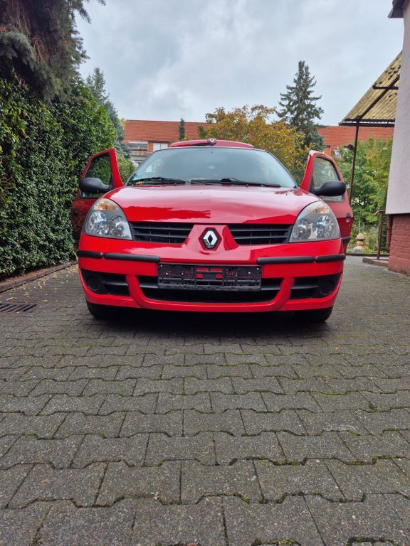 Renault Clio 157.935 km 1.250 € Düsseldorf 40597