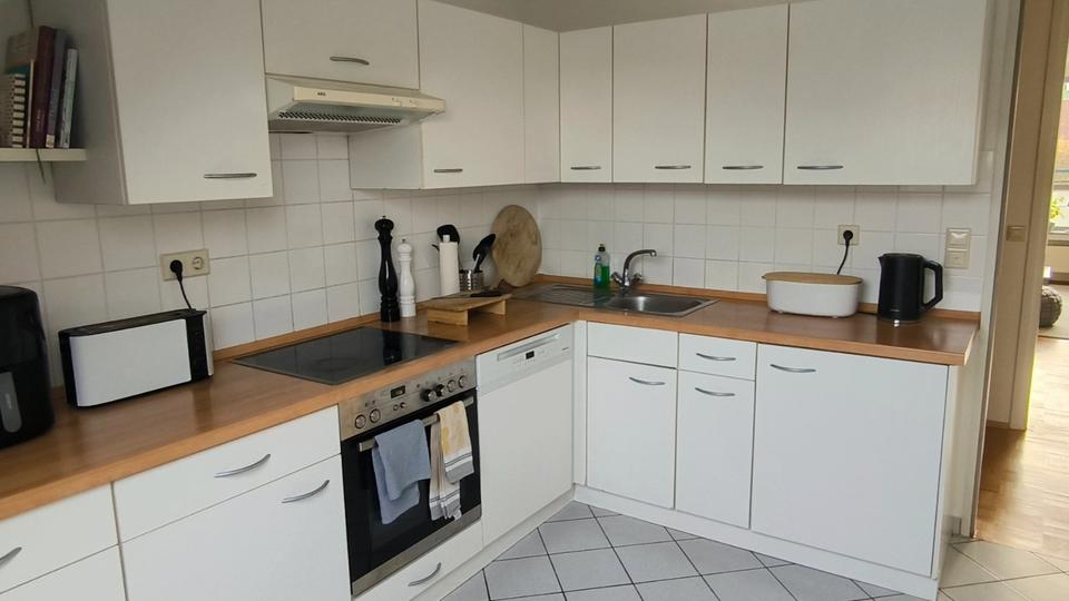 ZWISCHENMIETE 3 Monate in Gerresheim 2.5 zimmer