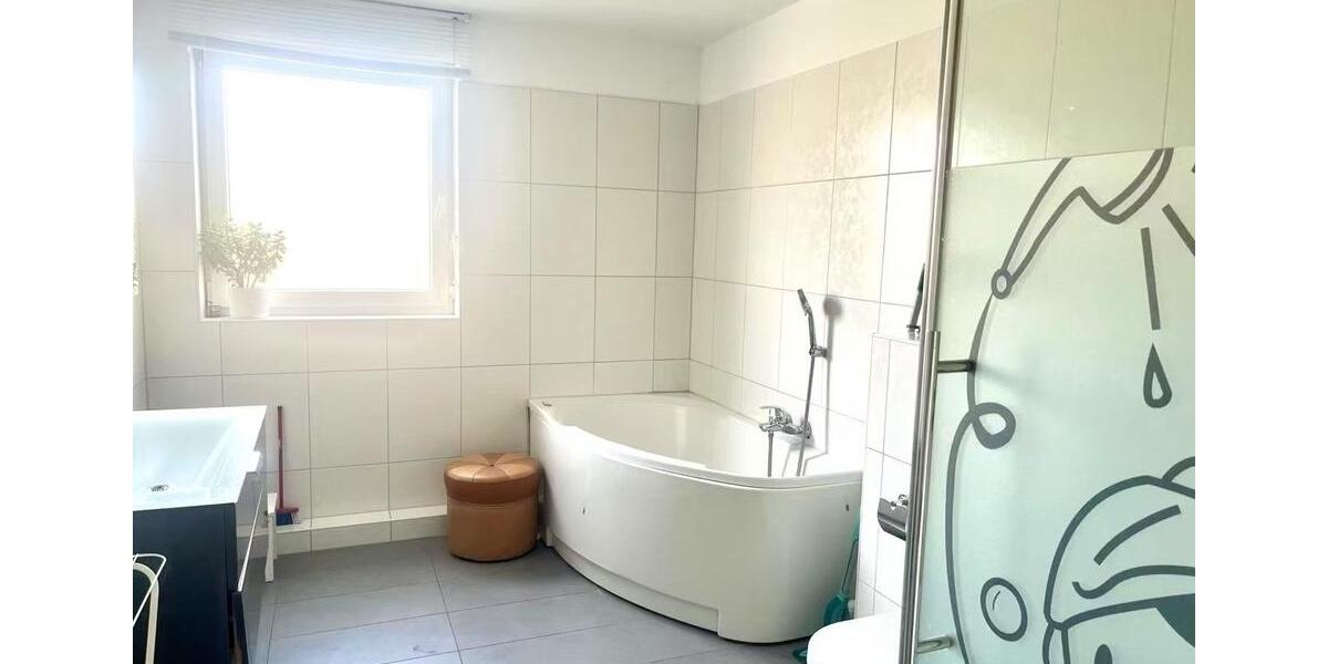 Reihenhaus Neuss Furth-Mitte - 4 Zimmer, 176 m&sup2;, 2.300&euro; | Angebot:26126577