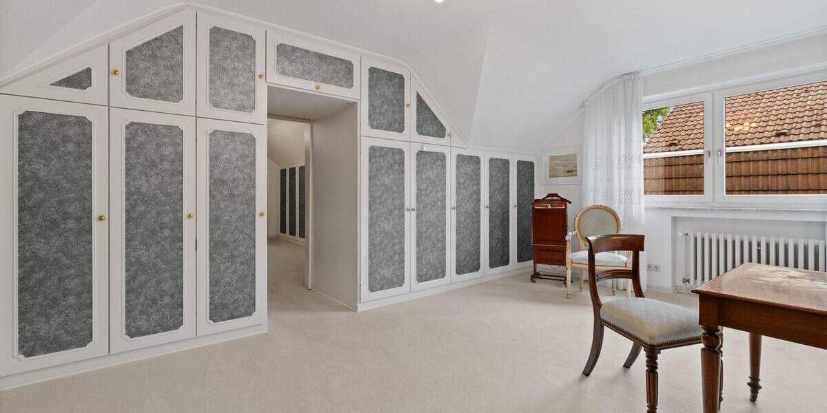 Einfamilienhaus Ratingen Hösel - 8 Zimmer, 303 m&sup2;, 1.450.000&euro; | Angebot:24462555