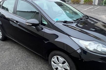 Ford Fiesta 103.000 km 4.299 &euro; Langenfeld 40764