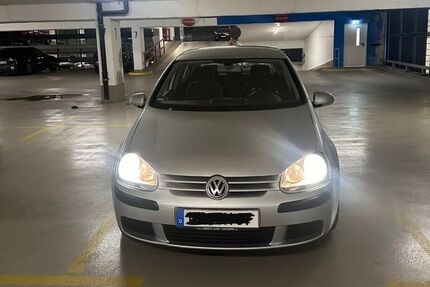 VW Golf 262.300 km 3.200 € Neuss 41462