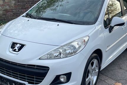 Peugeot 207 167.564 km 3.999 &euro; Krefeld 47799