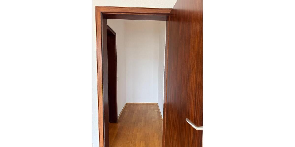 Helle Wohnung mit Balkon und Einbauküche in Mülheim a. d. Ruhr 2.5 zimmer