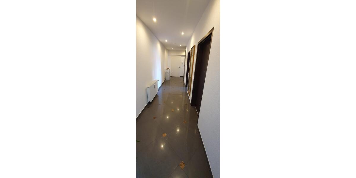 Etagenwohnung Düsseldorf Derendorf - 3 Zimmer, 85 m&sup2;, 450.000&euro; | Angebot:26862394