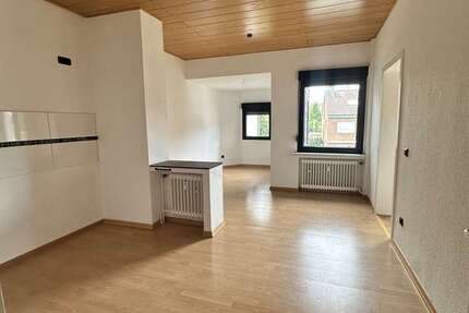 Wohnung zum Kaufen in Duisburg 127.000 € 68.56 m²