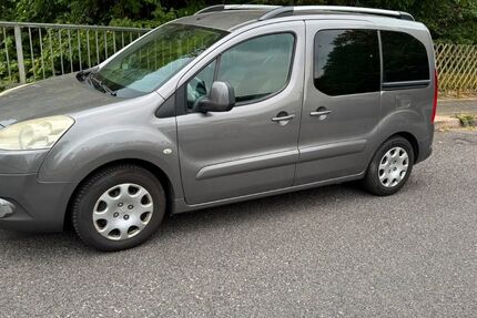Peugeot Partner 256.000 km 3.200 &euro; Velbert 42551