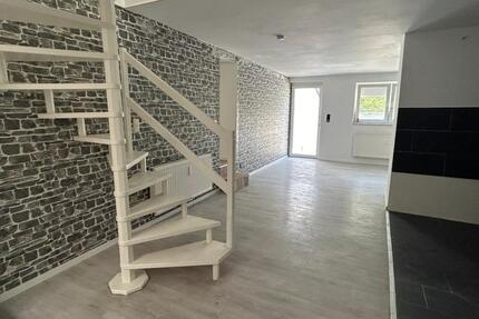 Wohnung Grevenbroich Neuenhausen - 4 Zimmer, 123 m&sup2;, 950&euro; | Angebot:25806840