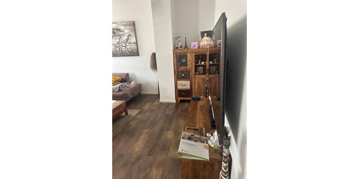 Erdgeschoßwohnung Düsseldorf Stadtbezirk 8 - 3 Zimmer, 100 m&sup2;, 1.800&euro; | Angebot:26131973