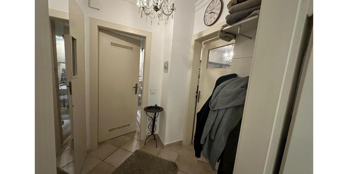 Saniertes MFH mit 3 Parteien zentral in Hilden mit großem Garten 10 zimmer