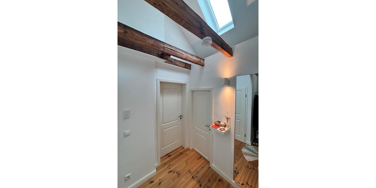 Dachgeschoßwohnung Duisburg Laar - 3 Zimmer, 77 m&sup2;, 895&euro; | Angebot:25352216