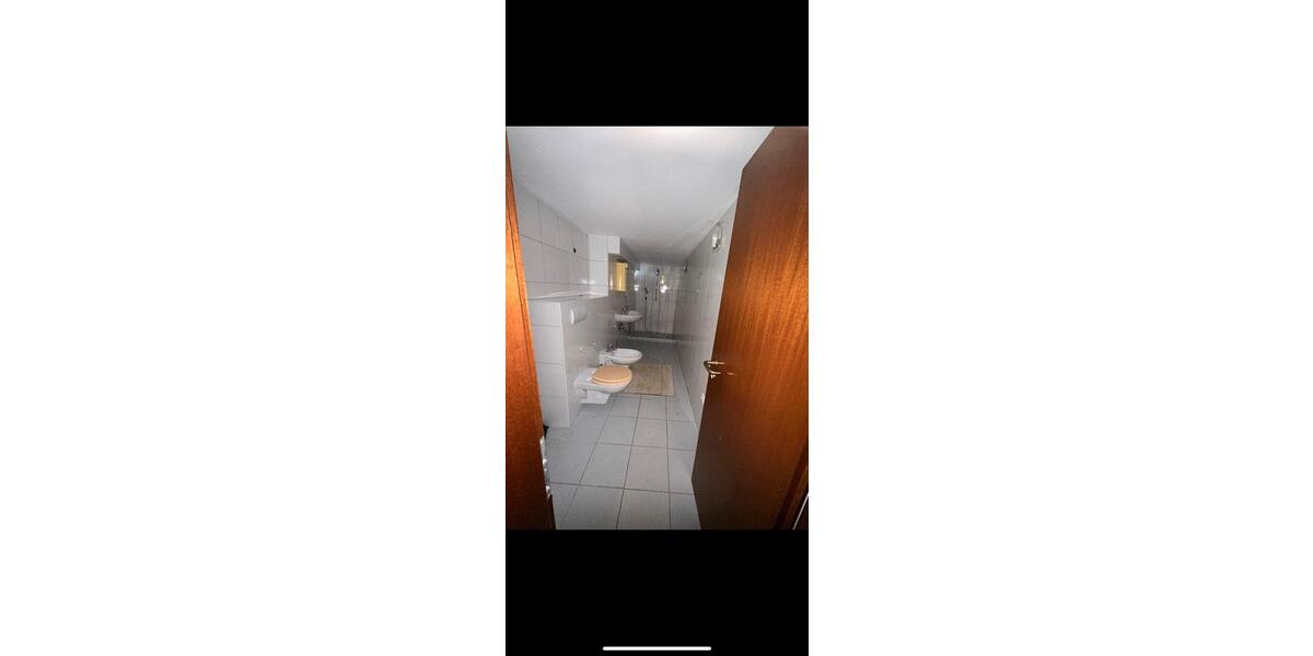 Erdgeschoßwohnung Solingen - 1 Zimmer, 140 m&sup2;, 170.000&euro; | Angebot:26126914