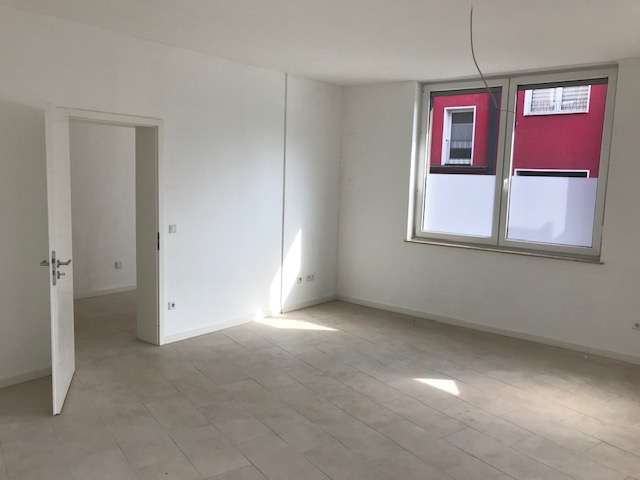 Wohnung zum Mieten in Duisburg 330 € 41.36 m²