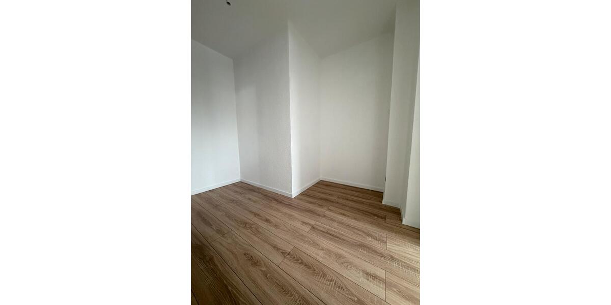 Etagenwohnung Duisburg Mittelmeiderich - 1 Zimmer, 50 m&sup2;, 650&euro; | Angebot:25790433