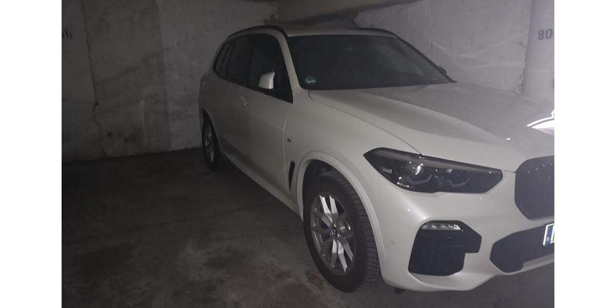 Garagen / Stellplätze Düsseldorf Oberbilk - 90&euro; | Angebot:26348569