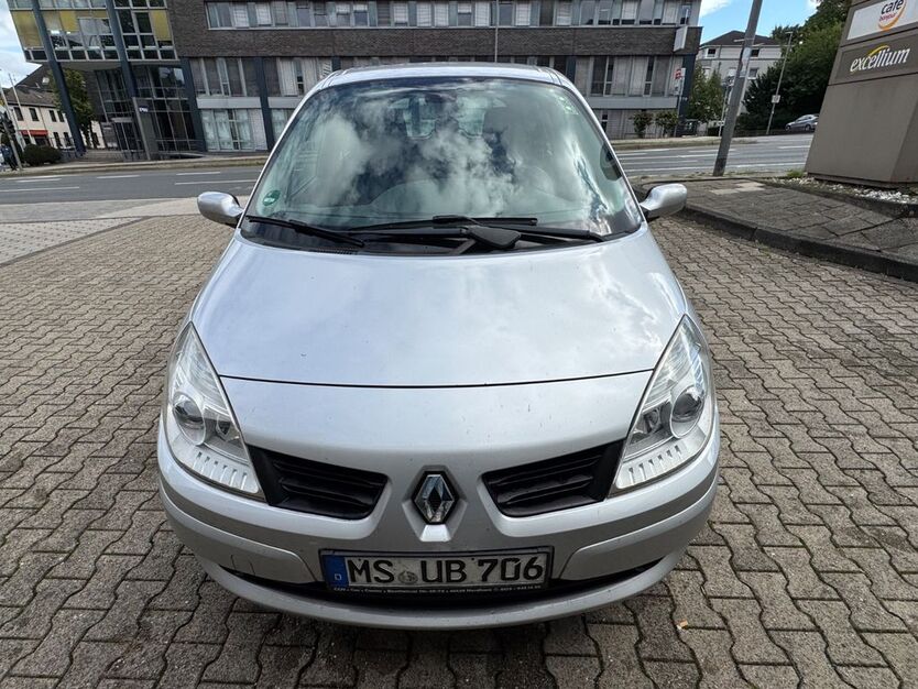 Renault Scenic 220.000 km 900 € Essen 45133