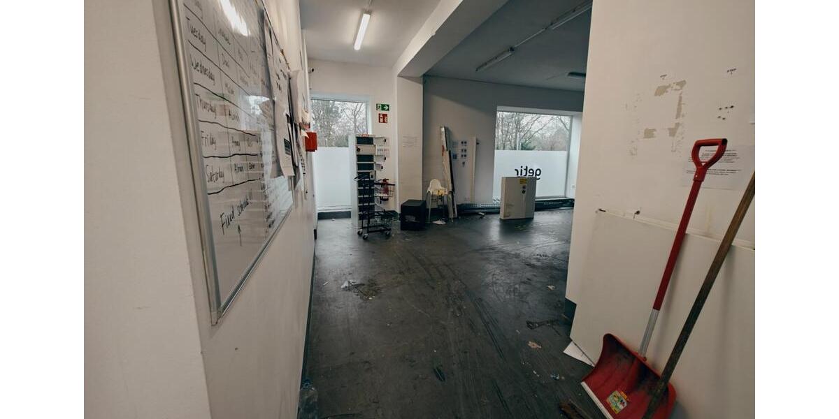 Gewerbeobjekt Düsseldorf Stadtbezirk 5 - 3.999&euro; | Angebot:21092770