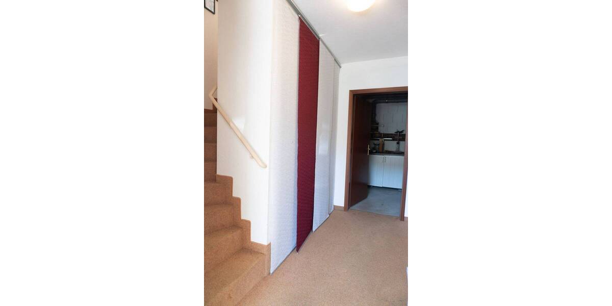 Reihenmittelhaus Remscheid Nord - 5 Zimmer, 146 m&sup2;, 385.000&euro; | Angebot:26080132