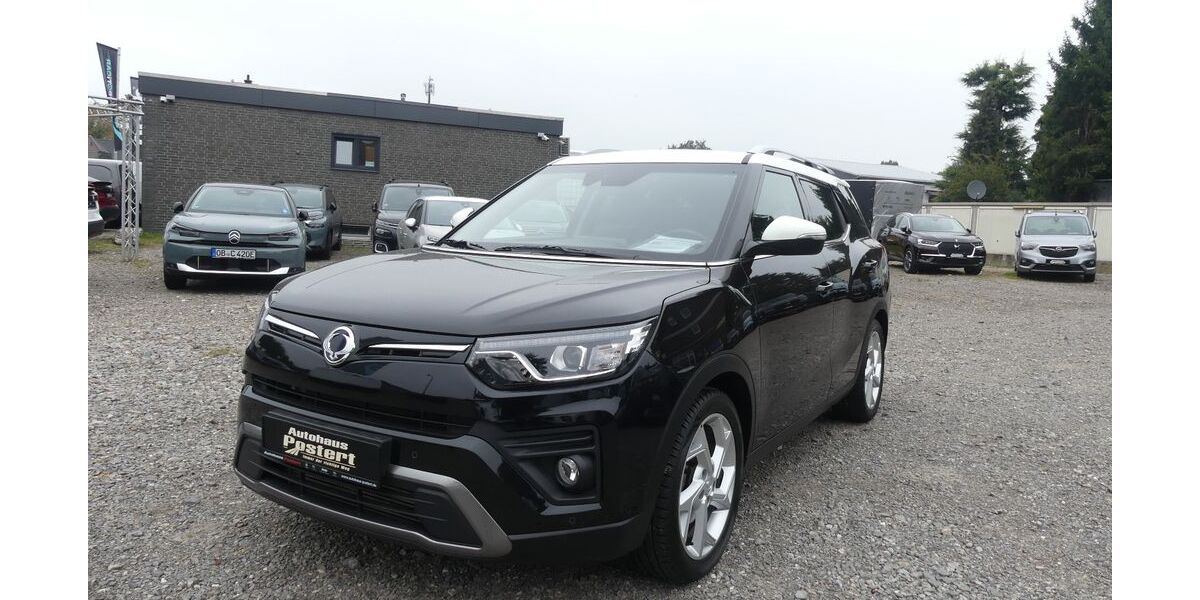 SsangYong Tivoli 33.000 km 18.490 &euro; Oberhausen 46147
