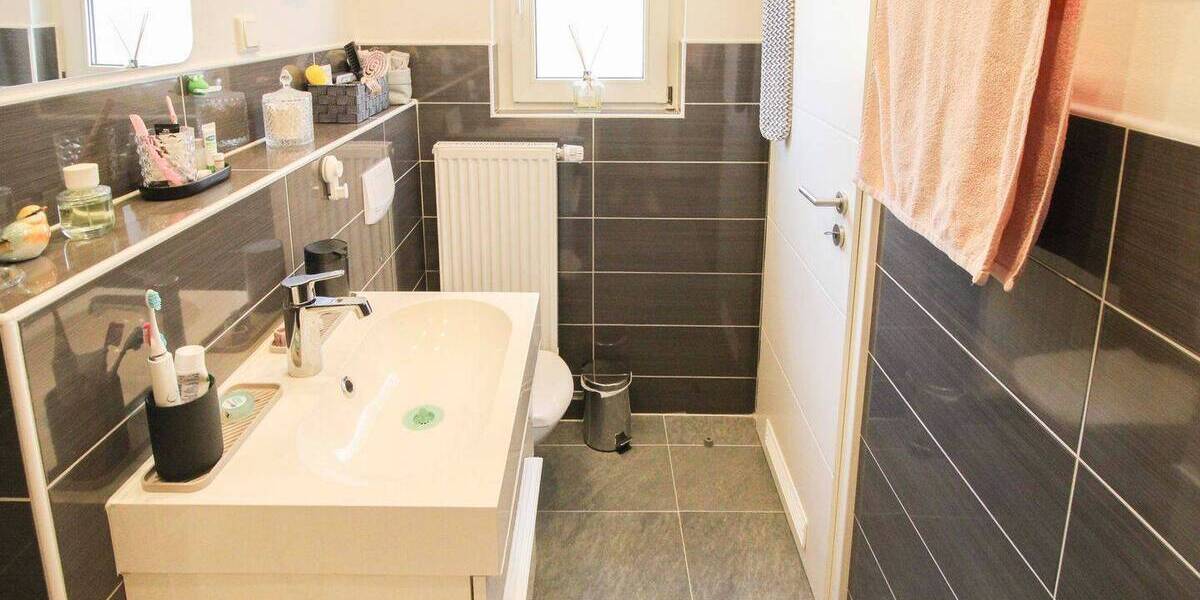 Etagenwohnung Krefeld Stadtmitte - 2 Zimmer, 60 m&sup2;, 149.000&euro; | Angebot:26834662