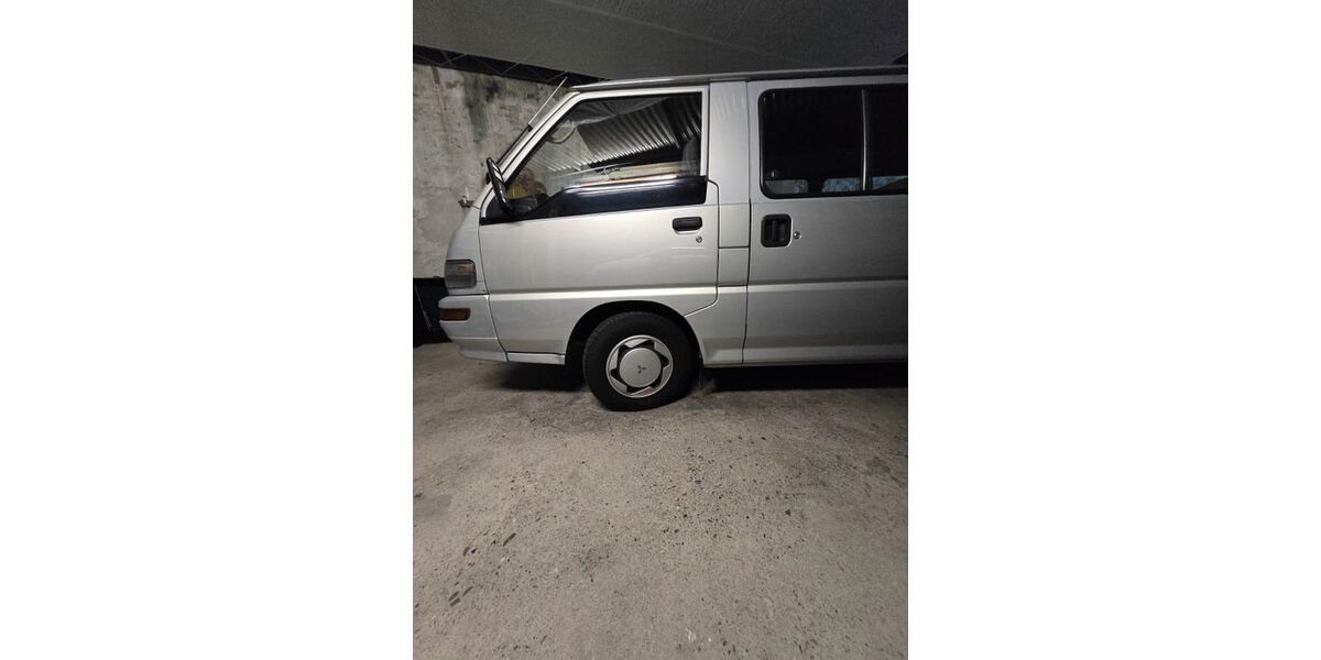 Mitsubishi L300 203.000 km 9.500 &euro; Krefeld 47803