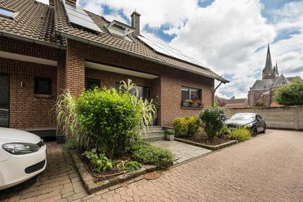 Doppelhaushälte neuwertiger Zustand Tönisvorst-Vorst 4 zimmer