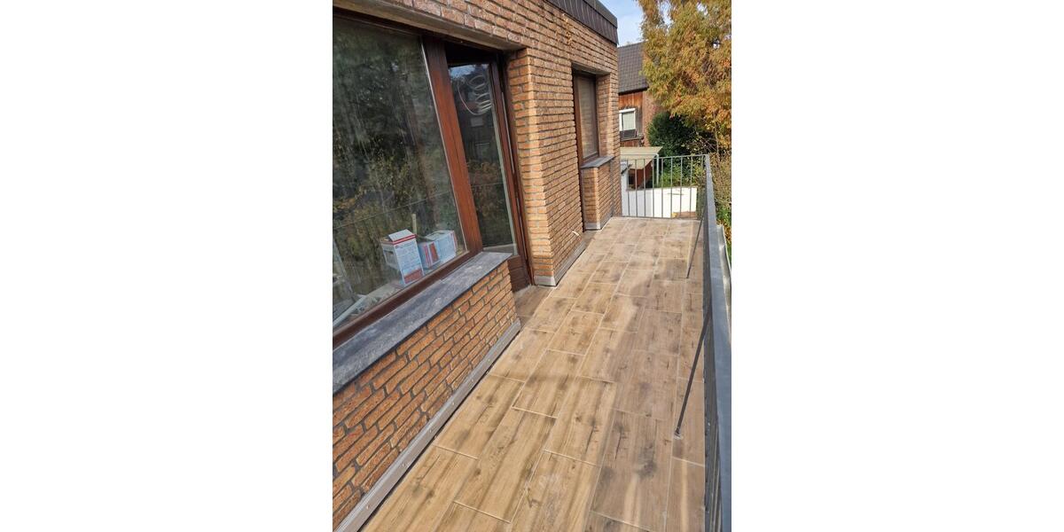 Erstbezug nach Sanierung – 4-Zimmer-Wohnung mit großem Balkon 4 zimmer