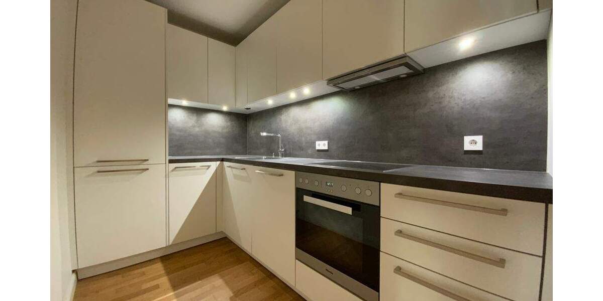 Etagenwohnung Düsseldorf Altstadt - 2 Zimmer, 62 m&sup2;, 1.000&euro; | Angebot:25664634