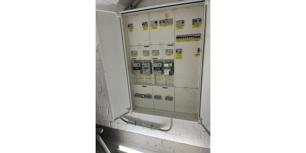 Von privat: Freistehendes 3-Familienhaus mit Garage, ruhige Lage zimmer