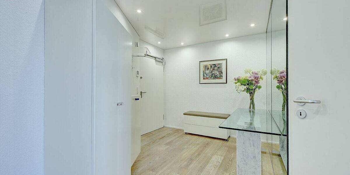 Etagenwohnung Düsseldorf Golzheim - 2 Zimmer, 65 m&sup2;, 359.000&euro; | Angebot:26731330