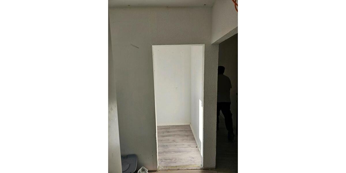 Dachgeschoßwohnung Remscheid Reinshagen - 3 Zimmer, 75 m&sup2;, 650&euro; | Angebot:25368080