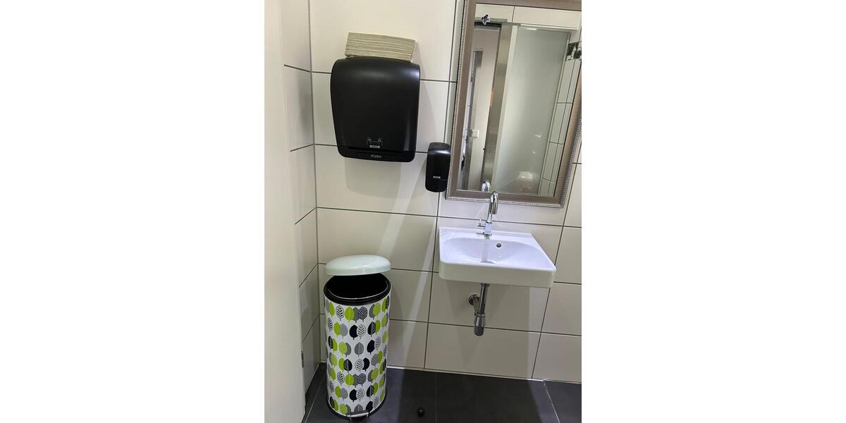 Charmantes Café Eiscafé in kernsaniertem und denkmalgeschütztem Fachwerkhaus! zimmer