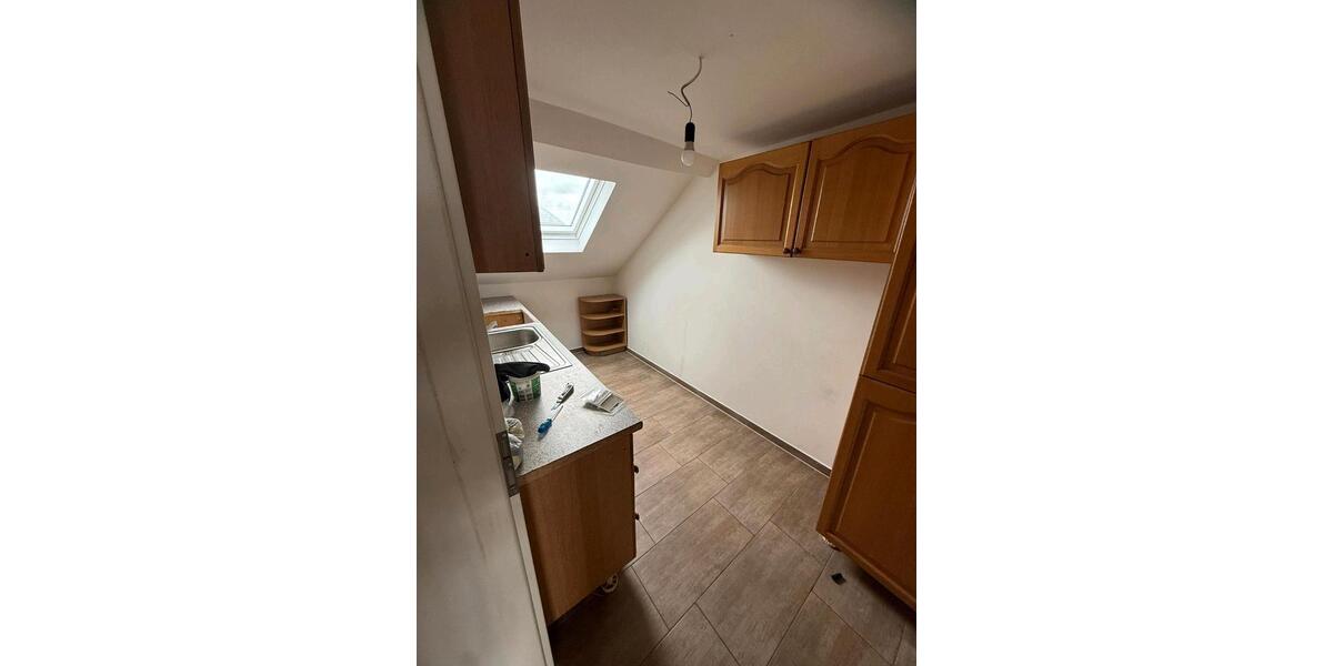 Dachgeschoßwohnung Krefeld Dießem - 2 Zimmer, 45 m&sup2;, 540&euro; | Angebot:25721915