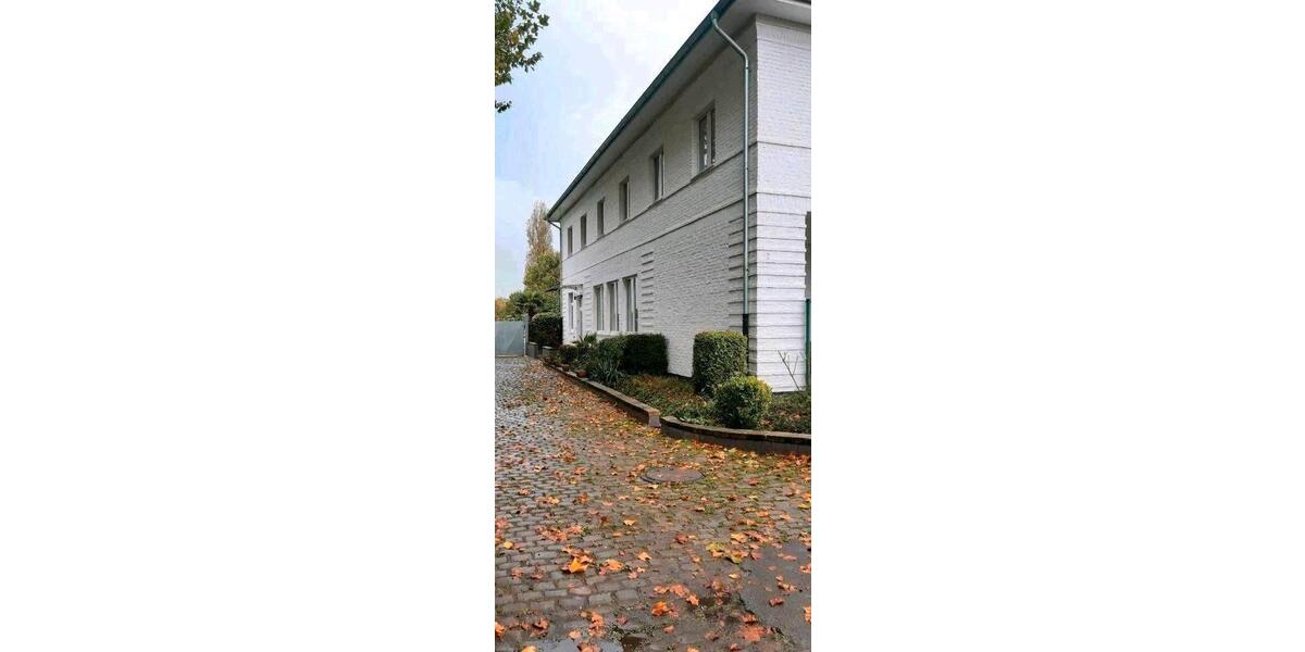 Einfamilienhaus Mönchengladbach West - 15 Zimmer, 454 m&sup2;, 655.000&euro; | Angebot:27134813