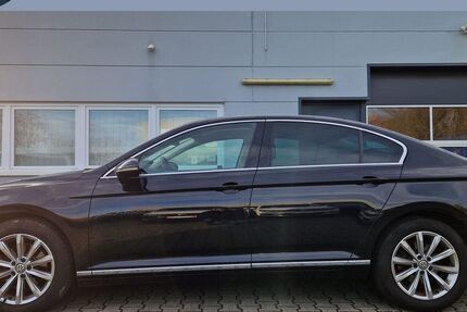 VW Passat 89.950 km 15.893 &euro; Neukirchen-Vluyn 47506