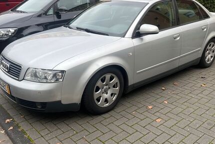 Audi A4 209.000 km 2.400 € Köln 50829