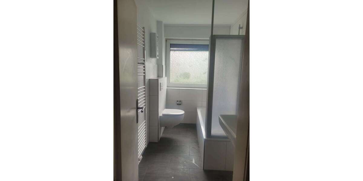 Etagenwohnung Moers Schwafheim - 3 Zimmer, 76 m&sup2;, 768&euro; | Angebot:25757158