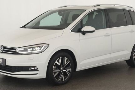 VW Touran 12.300 km 38.384 € Düsseldorf 40233