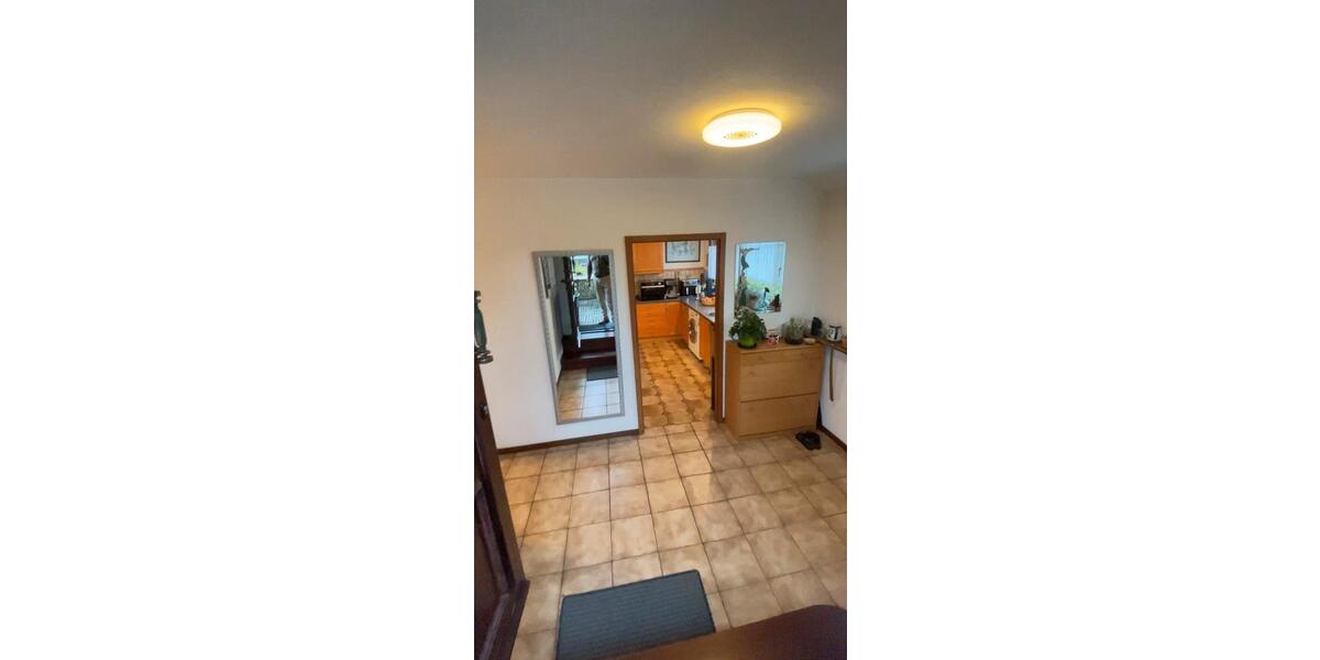 5-Zimmer- Maisonettewohnung mit separatem Eingang, Einbauküche 5 zimmer