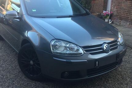 VW Golf 326.000 km 2.300 &euro; Korschenbroich 41352