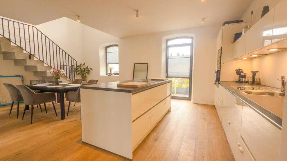 Gut zum Hof in Düsseldorf Hubbelrath - Leben auf dem Vierseithof - Loft-Feeling in Alleinlage