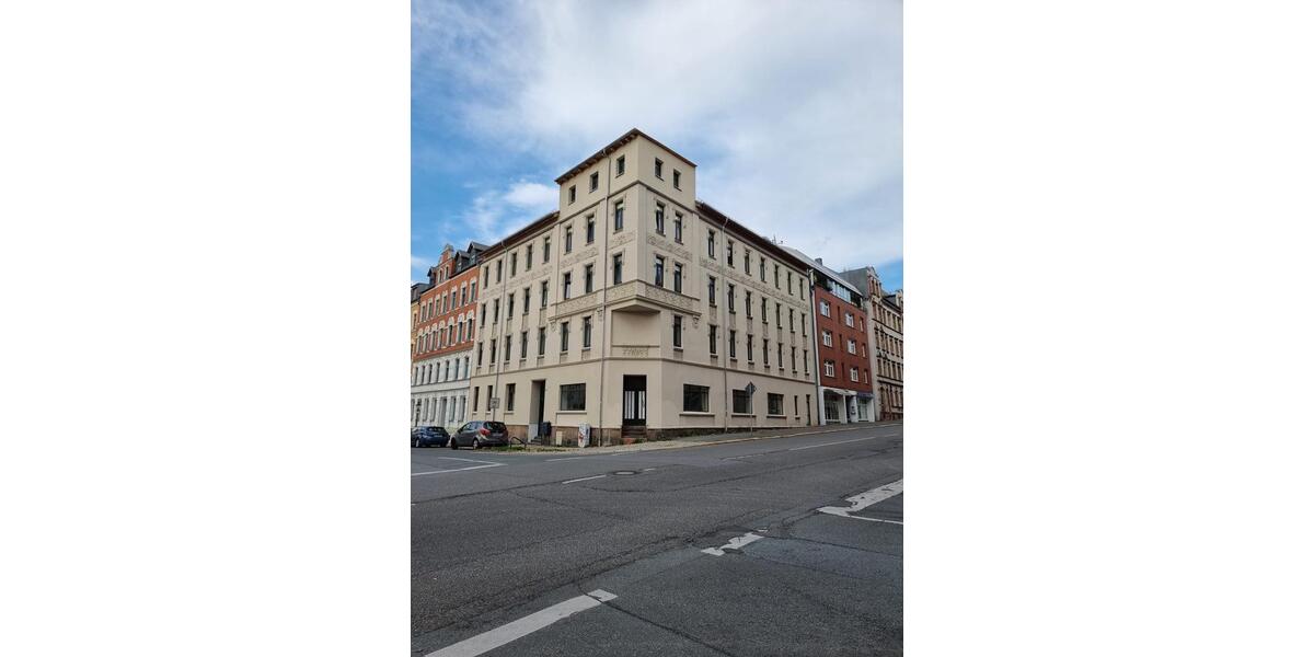 13-Familienhaus + 1 Gewerbeeinheit | Fast fertig renoviert | zimmer