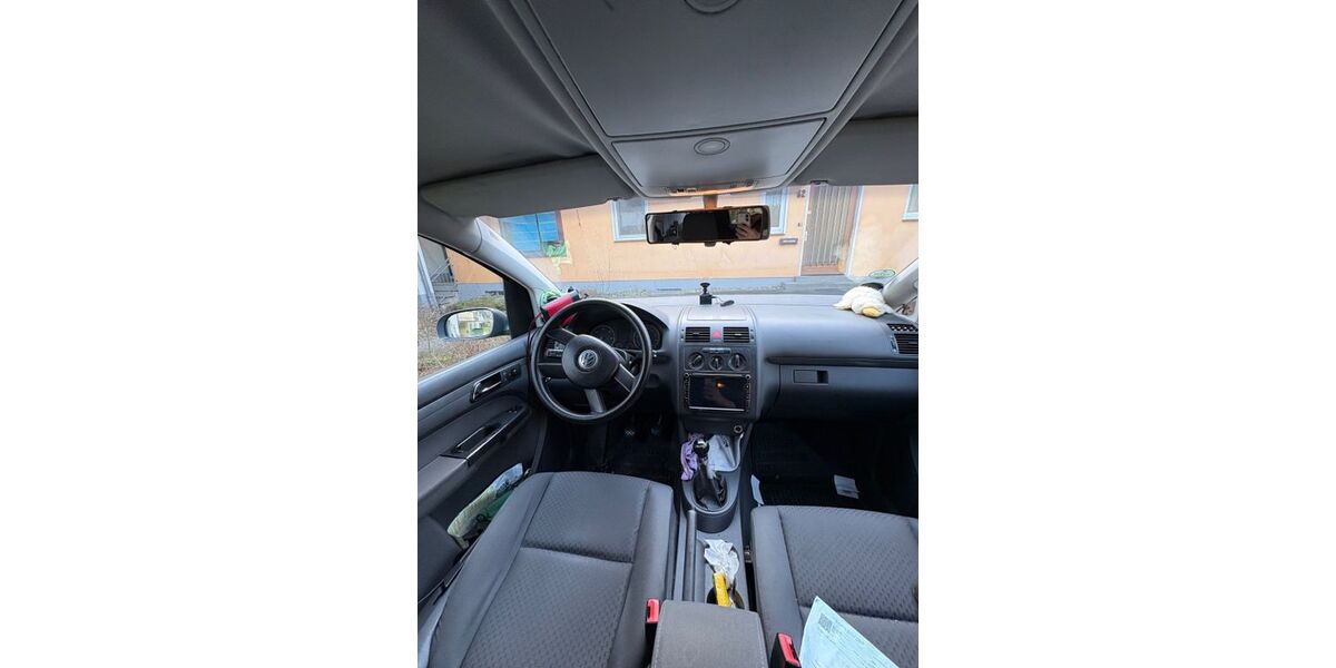 VW Touran 205.000 km 2.900 &euro; Wuppertal 42289
